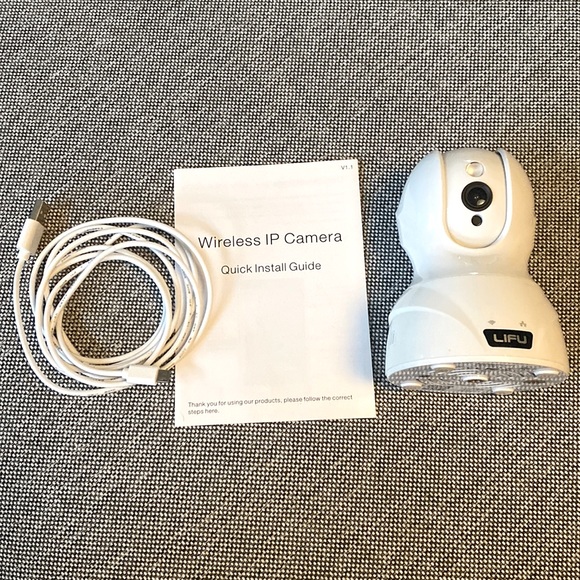 Wireless IP Camera (Pet or baby monitor) - Picture 1 of 3